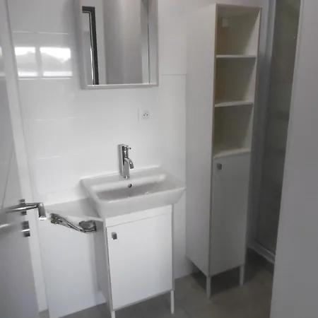 Meuble Avec Jardin Et Parking Securise Apartman